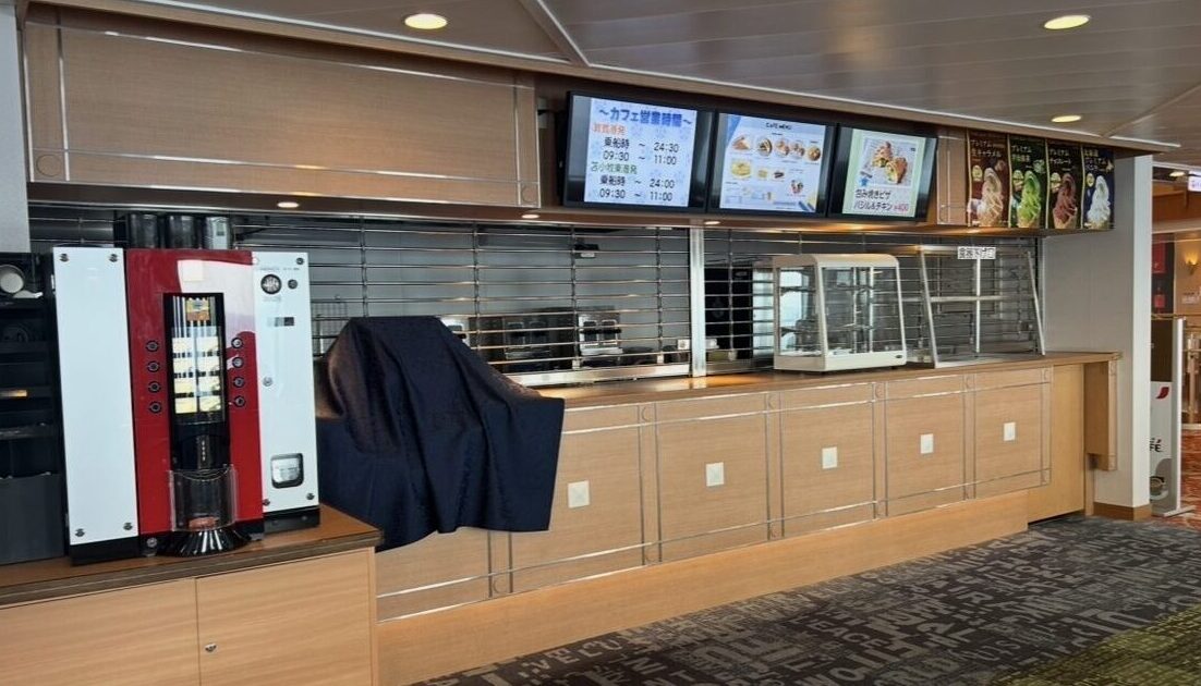 新日本海フェリーすずらん「カフェ」