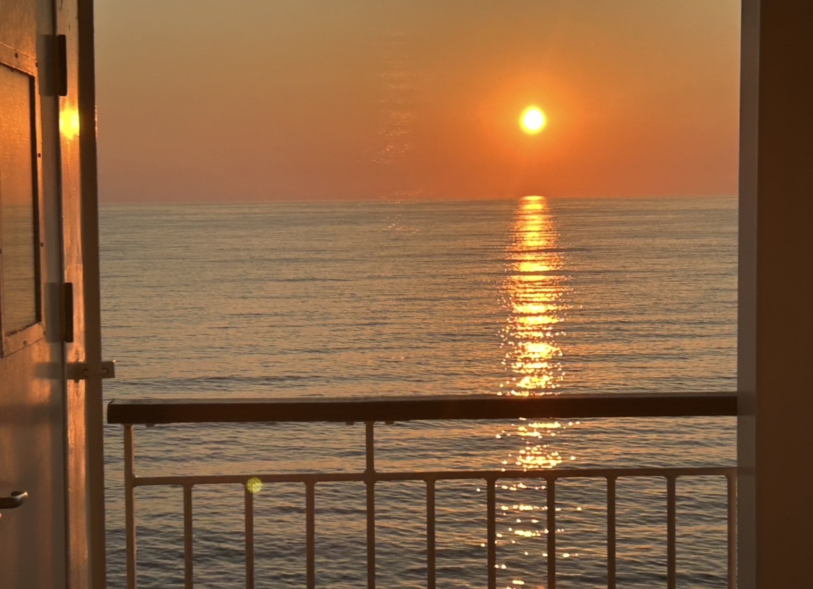 新日本海フェリーすずらん「夕陽」